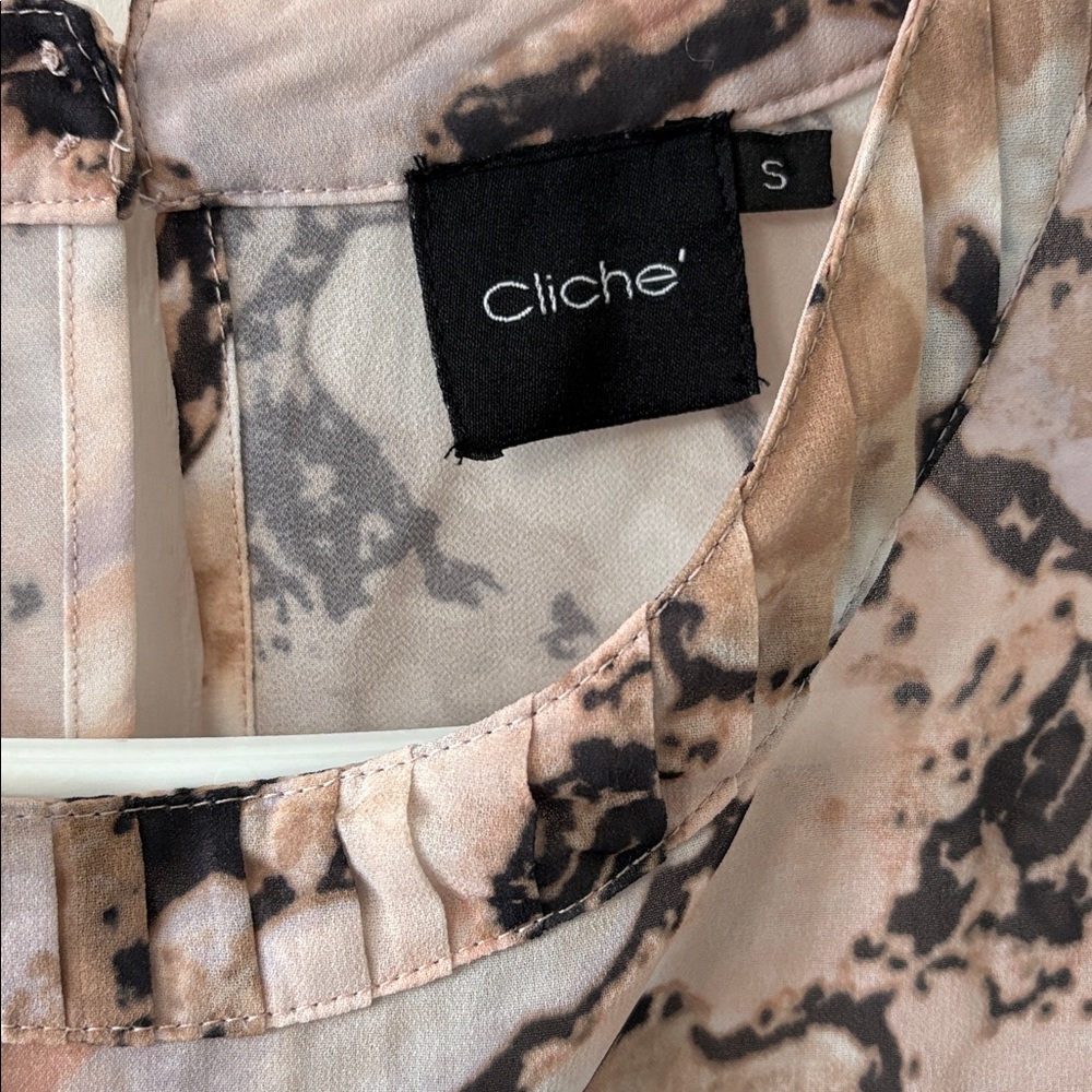 Flowy blouse - Picture 2 of 4